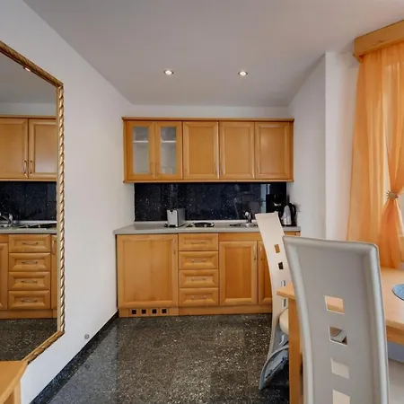 Miro Apartment *